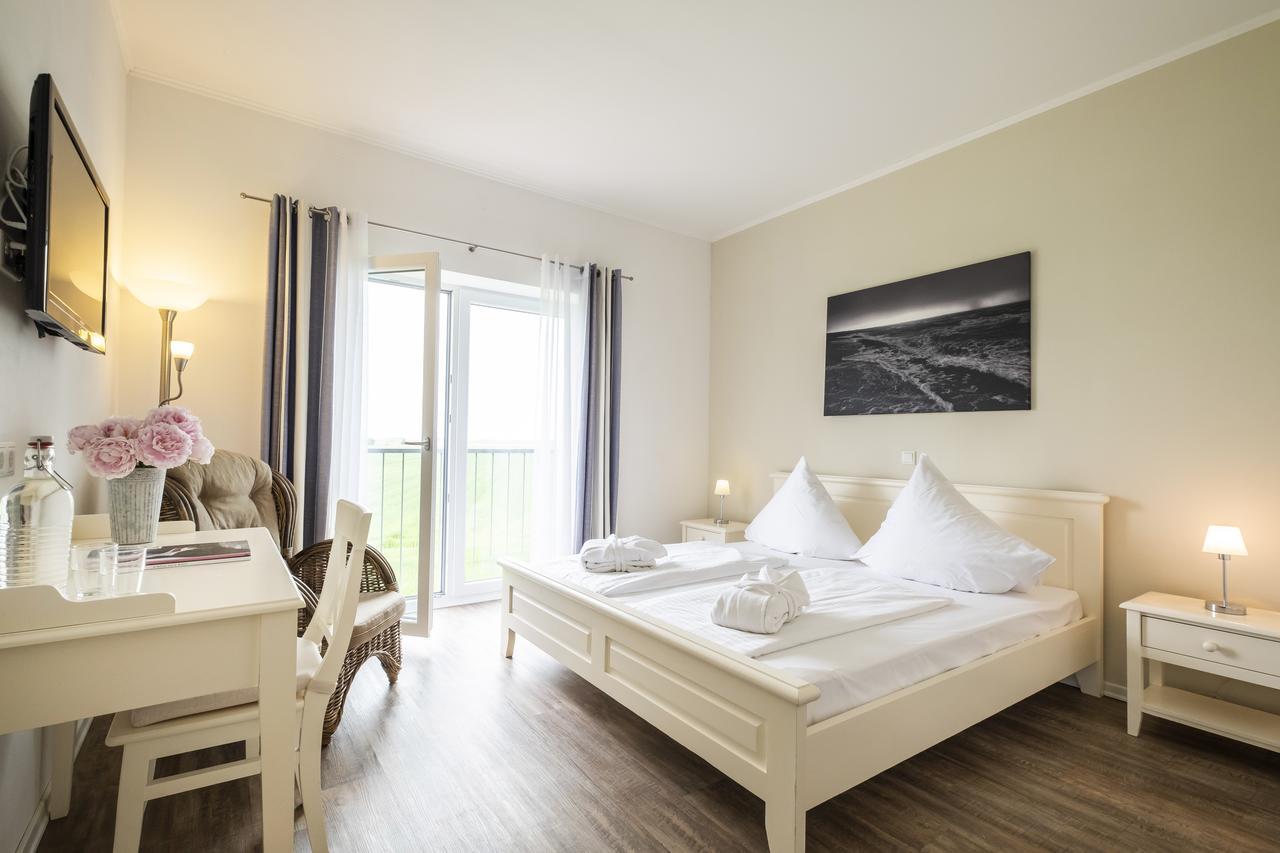 Hotel, Restaurant, Cafe Pharisaeerhof - Nordseeurlaub Mit Hund Нордстранд Екстер'єр фото